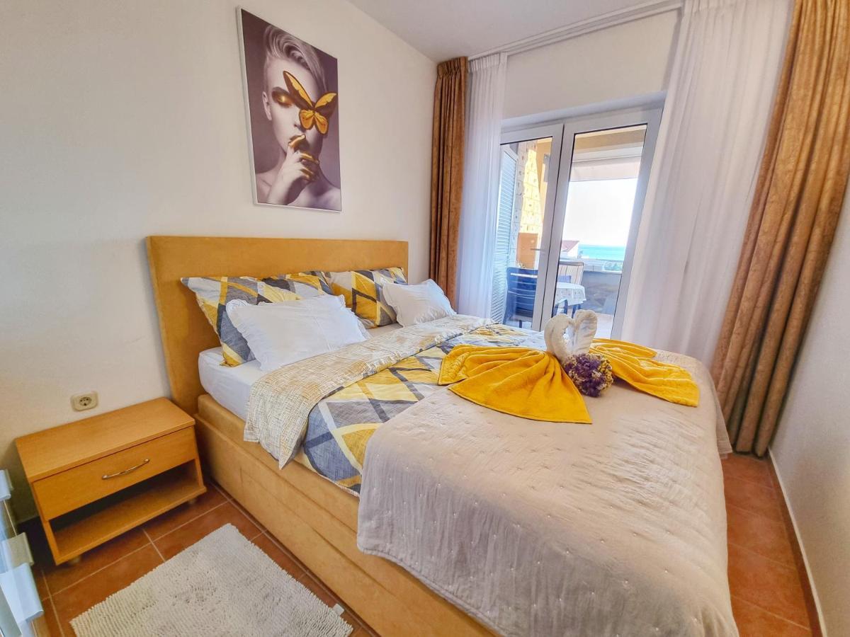Deluxe Novalja Apartment Екстериор снимка