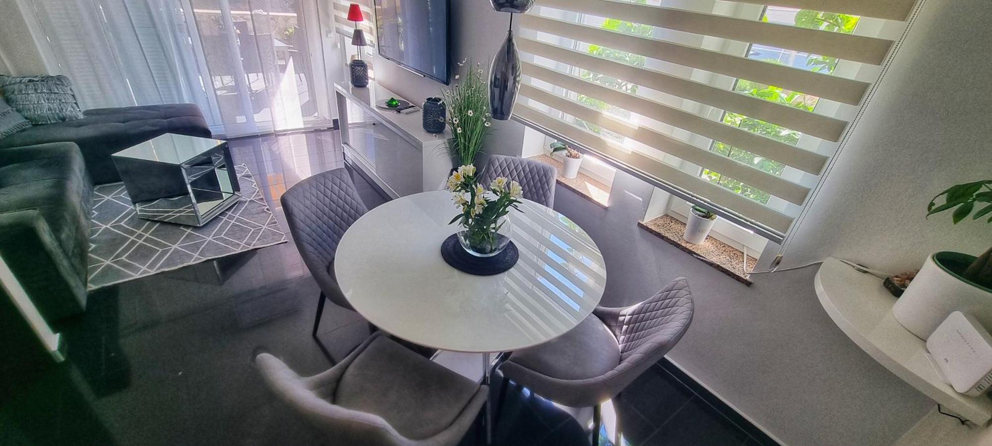 Deluxe Novalja Apartment Екстериор снимка